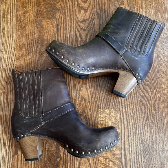 Dansko Rihanna boots