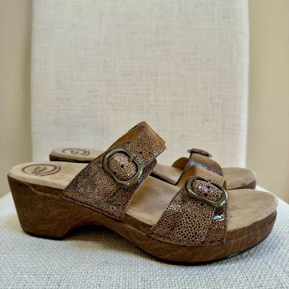 Dansko Sophie Metallic Snake Strap Buckle Slide Sandals Gold 40  US 39.5-10
