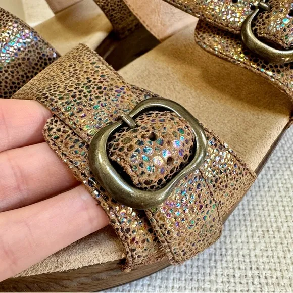 Dansko Sophie Metallic Snake Strap Buckle Slide Sandals Gold 40  US 39.5-10