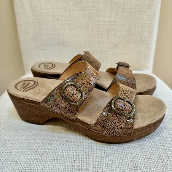 Dansko Sophie Metallic Snake Strap Buckle Slide Sandals Gold 40  US 39.5-10