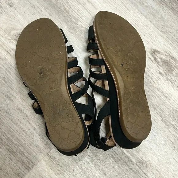 Dansko Women's Black Leather Athena Gladiator Comfort Sandals / 1531470300 / 8