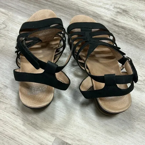 Dansko Women's Black Leather Athena Gladiator Comfort Sandals / 1531470300 / 8