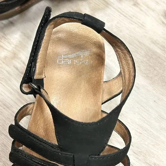 Dansko Women's Black Leather Athena Gladiator Comfort Sandals / 1531470300 / 8