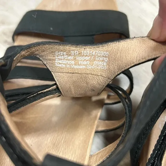 Dansko Women's Black Leather Athena Gladiator Comfort Sandals / 1531470300 / 8