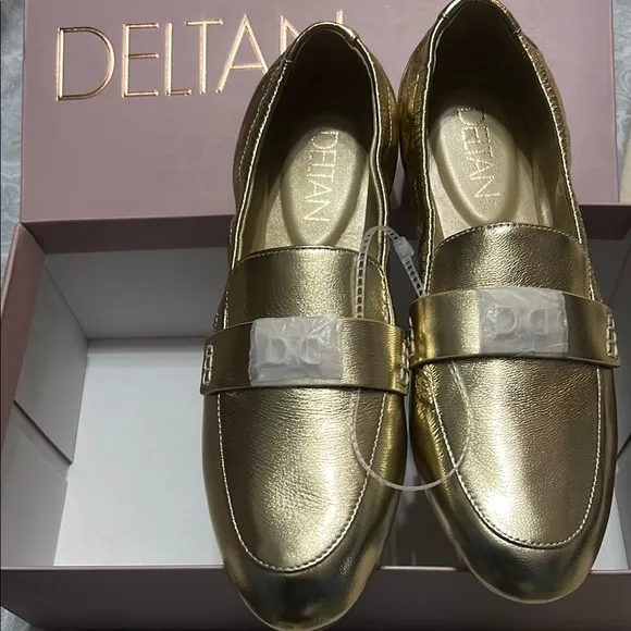 Deltan Gold Leather Loafers size 8.5 NWT