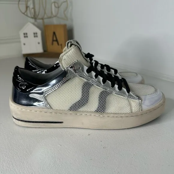 Designer Italian Piranha Sneaker Casual Blackk and White - size 38 EU US 8
