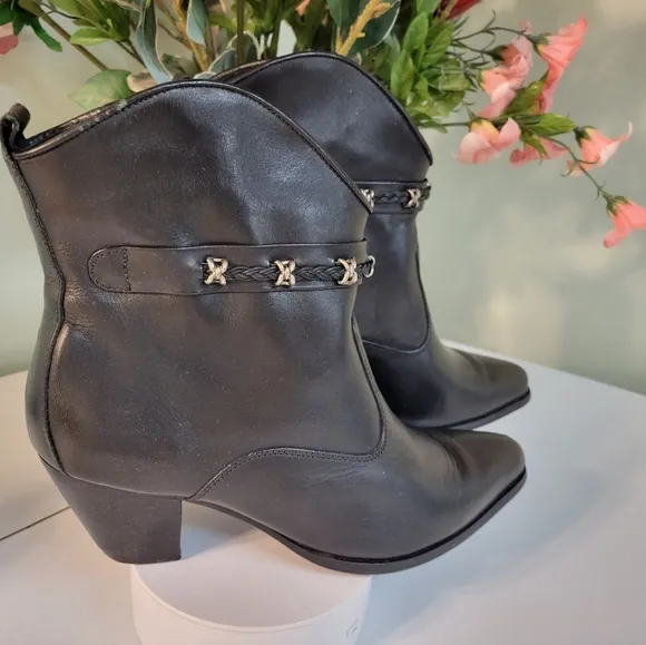 Dingo leather western boots short ankle height booties cowboy VTF EUC