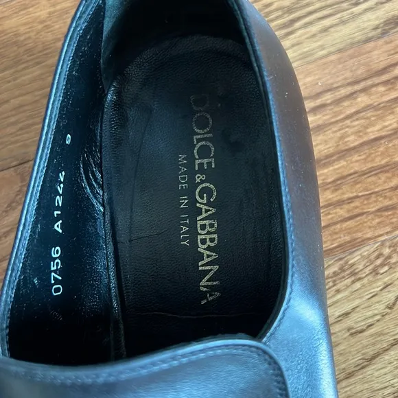 Dolce &amp; Gabbana black Italian leather size 9 silver buckle dressy loafers