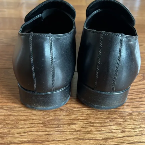 Dolce &amp; Gabbana black Italian leather size 9 silver buckle dressy loafers