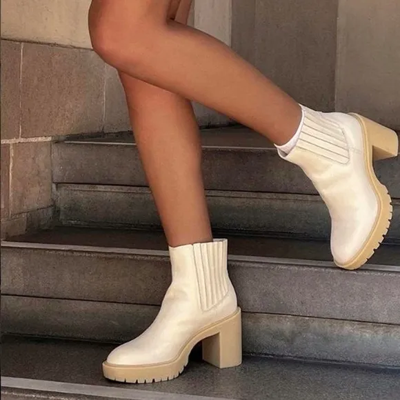 Dolce Vita Caster Ivory Lug Sole Midi Block Heel Women’s Leather Boots Sz 8.5