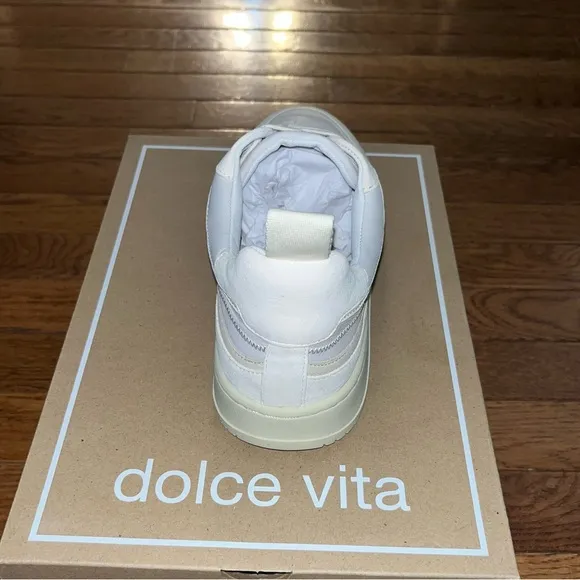 Dolce Vita Leather Adella Lace Up Sneakers Off White Women’s Size 8