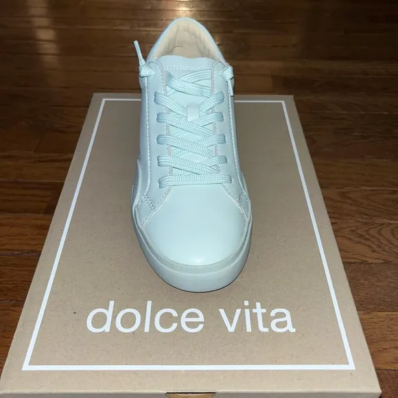 Dolce Vita Leather Zina 360 Lace Up Sneakers Seafoam Color Women’s Size 7