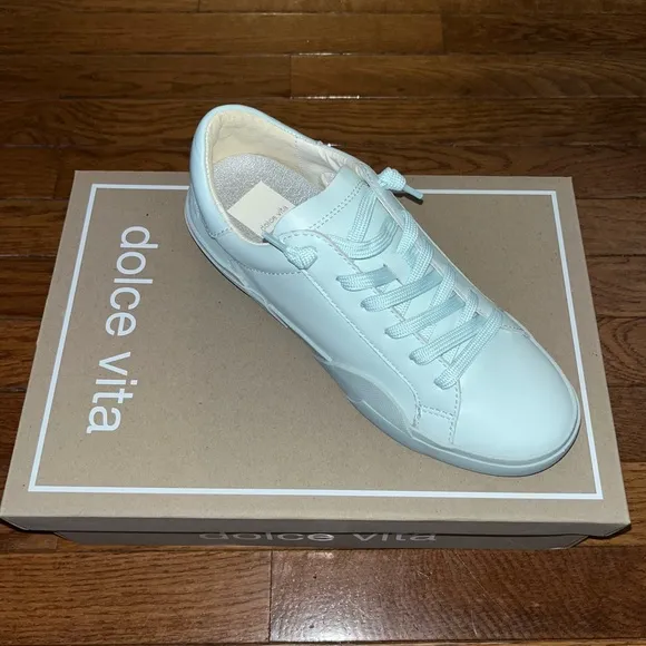 Dolce Vita Leather Zina 360 Lace Up Sneakers Seafoam Color Women’s Size 7