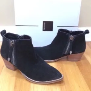 DOLCE VITA 'Saira' Black Suede Pointy Toe Dual Zipper Ankle Boots Size 5.5