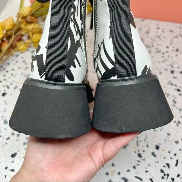 Dolls Kill Current Mood Graffiti White Women’s Combat Lace Up Boots Sz 37
