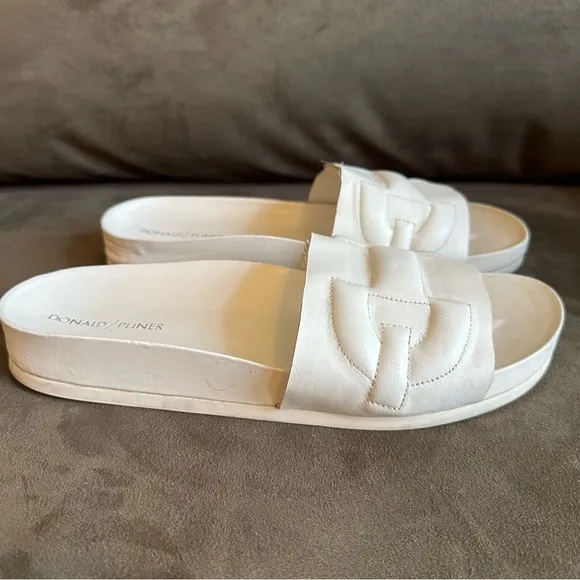 Donald J Pliner White Nappa Leather Embossed Horsebit Buoy Slide Sandals