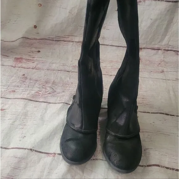 Donald J Pliner Duck Feathers Riding Boots Size 7