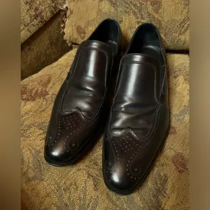 Doucal’s Italy leather loafers retail $425