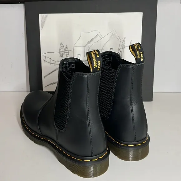Dr. Martens 2976 Slip Resisting Chelsea Boots - Soft Toe Women’s US Size 10
