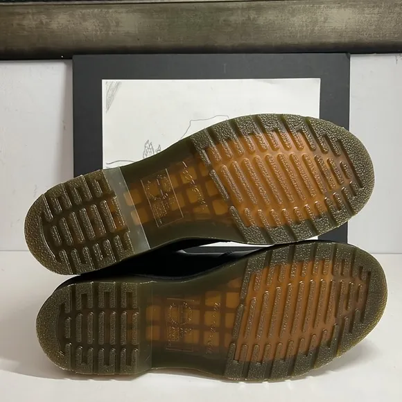 Dr. Martens 2976 Slip Resisting Chelsea Boots - Soft Toe Women’s US Size 10