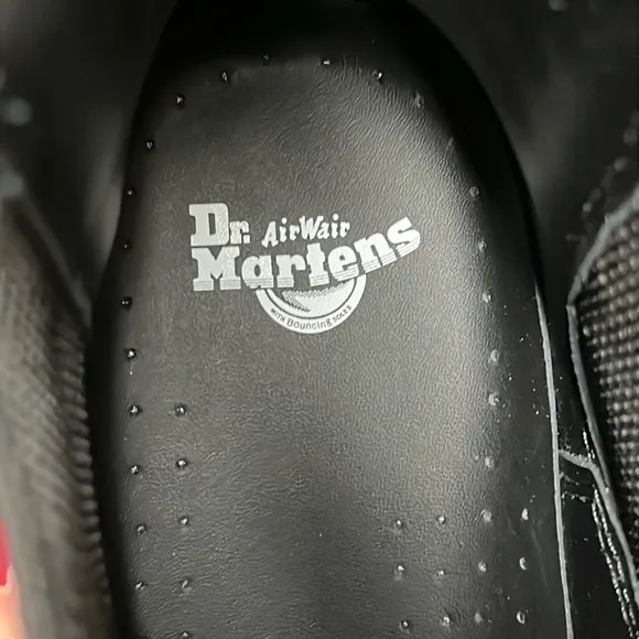 Dr. Martens 2976 Slip Resisting Chelsea Boots - Soft Toe Women’s US Size 10