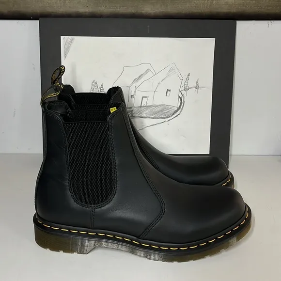 Dr. Martens 2976 Slip Resisting Chelsea Boots - Soft Toe Women’s US Size 10