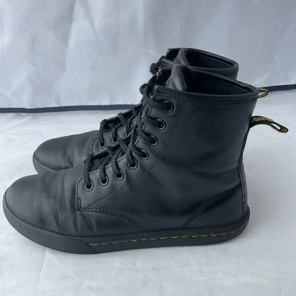 Dr. Martens Black Leather Boots Lace-Up Ankle-Height