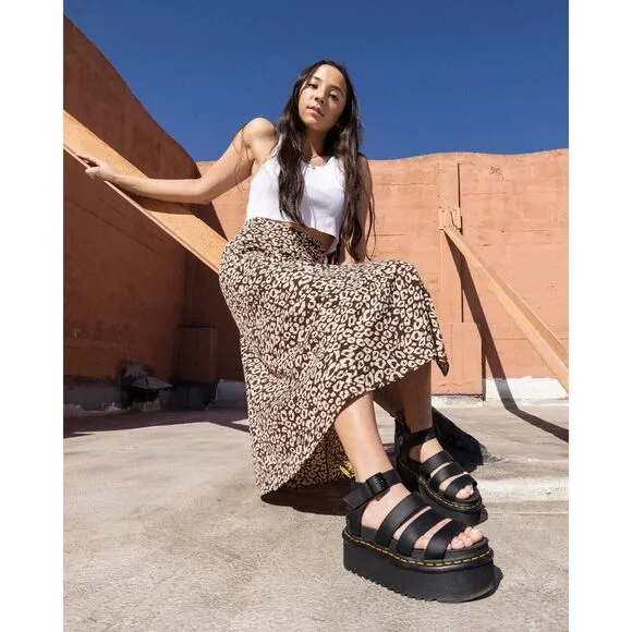 Dr. Martens BLAIRE HYDRO LEATHER PLATFORM STRAP SANDALS Size 8