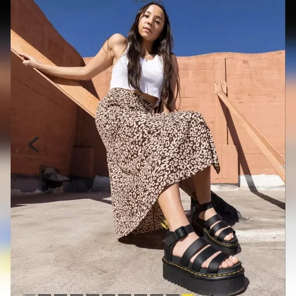 Dr. Martens Blaire Quad Black Leather Platform Sandals with Chunky Sole Size 10