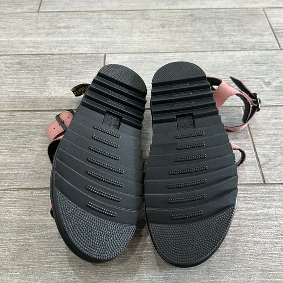 Dr Martens Blaire Women’s Pisa Leather Strap Sandals New!