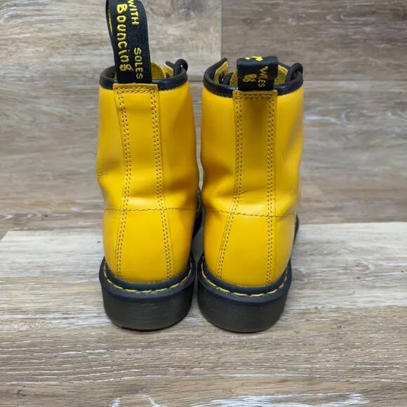 Dr. Martens Yellow Smooth Leather Lace Up Boots Women's Size 8
