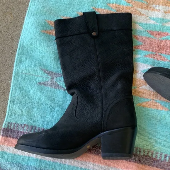 Durango Leather Boots with Button Studs Size 7.5