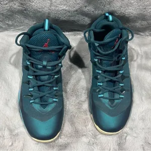 EUC Classic Jordan Men's Super.Fly 2 sneakers in the Dark Sea colorway Size 11