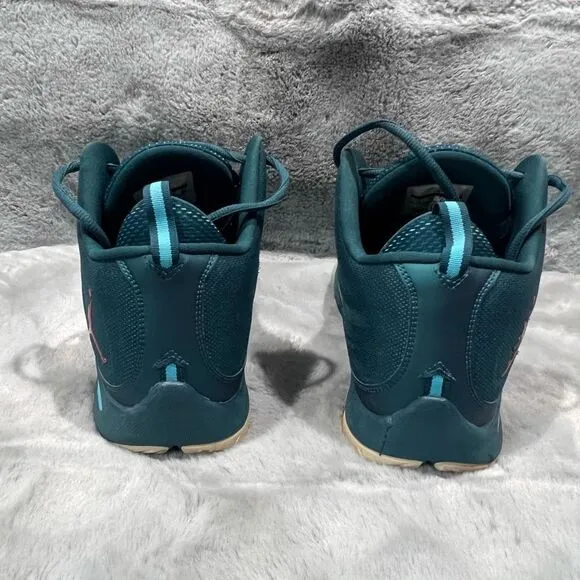 EUC Classic Jordan Men's Super.Fly 2 sneakers in the Dark Sea colorway Size 11