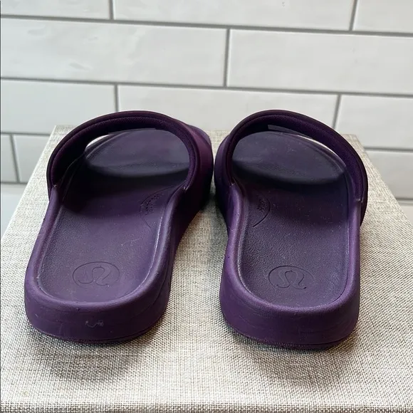 EUC Lululemon Athletica Purple Sandals Sleek Minimalist Design