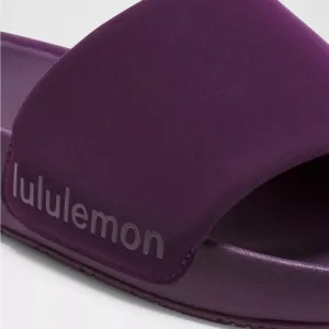 EUC Lululemon Athletica Purple Sandals Sleek Minimalist Design