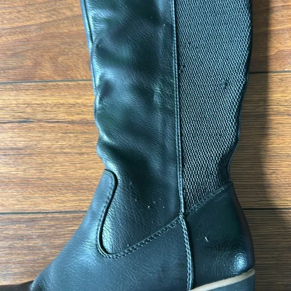 👢👢EUC SOUL Naturalizer Black Winter Wedge Boots👢👢
