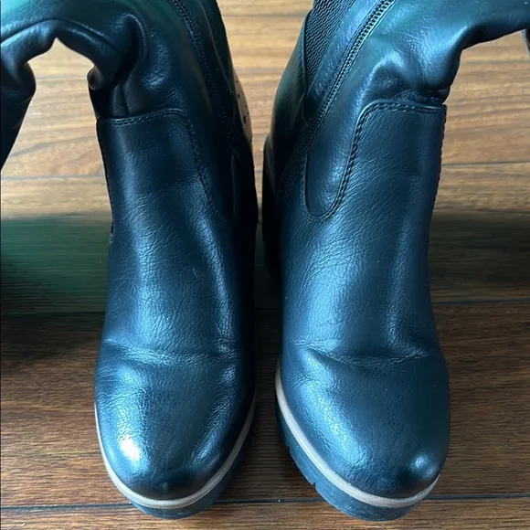 👢👢EUC SOUL Naturalizer Black Winter Wedge Boots👢👢