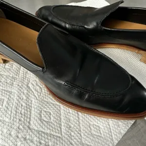 Everlane leather loafers, size 7.5