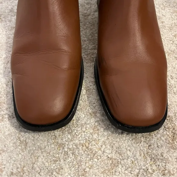 Everlane The Italian Leather Square Toe Chelsea Boots in Peanut Size 7.5
