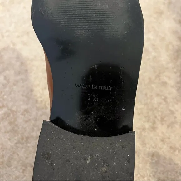 Everlane The Italian Leather Square Toe Chelsea Boots in Peanut Size 7.5