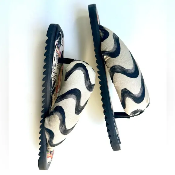 FARM RIO Puffy Scarf Flip Flop Black and White Patterned Sandals, 7