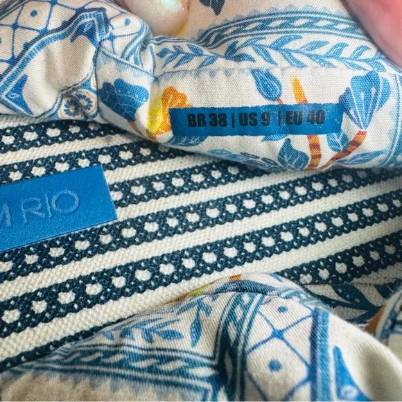Farm Rio Puffy Vibrant Patterned Sandals Size 9
