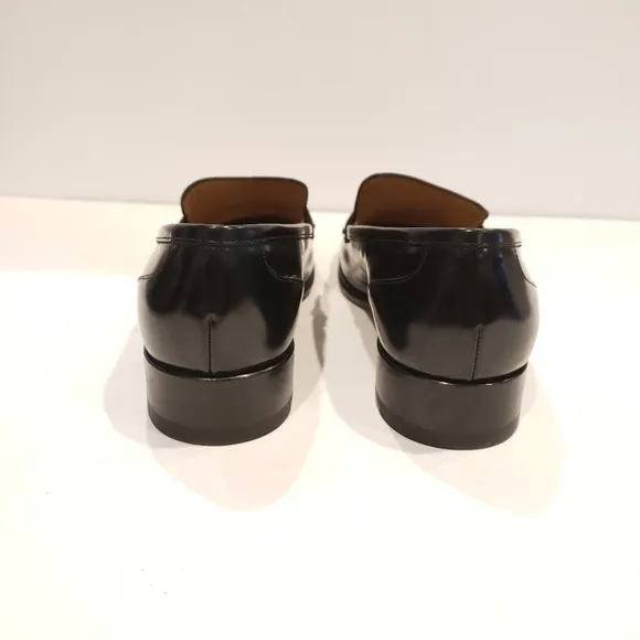 Ferragamo women's loafers flats black patent leather black gold size 8 c wide