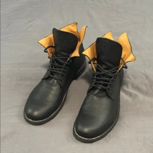 Fiorentini   Baker Black and Tan Boots Ankle-Height Lace-Up