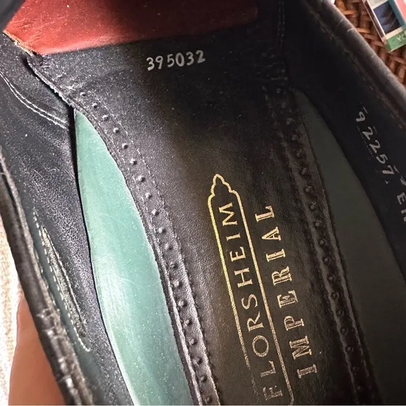 Florsheim Imperial Lexington Black Leather Wing Tip Tassel Loafers 10.5