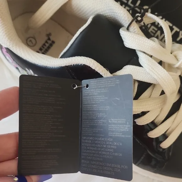 Forever 21 Black and White Sneakers SIZE 7 with HELLO KITTY &amp; FRIENDS