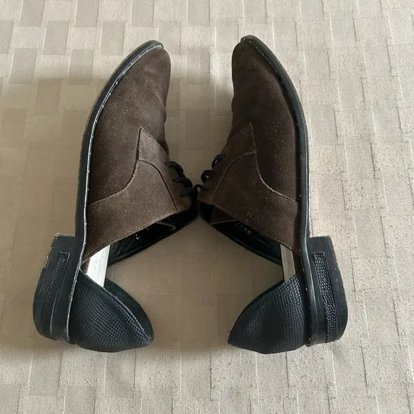 Freda Salvador Wit D’Orsay Suede Oxford Lace Up Loafers