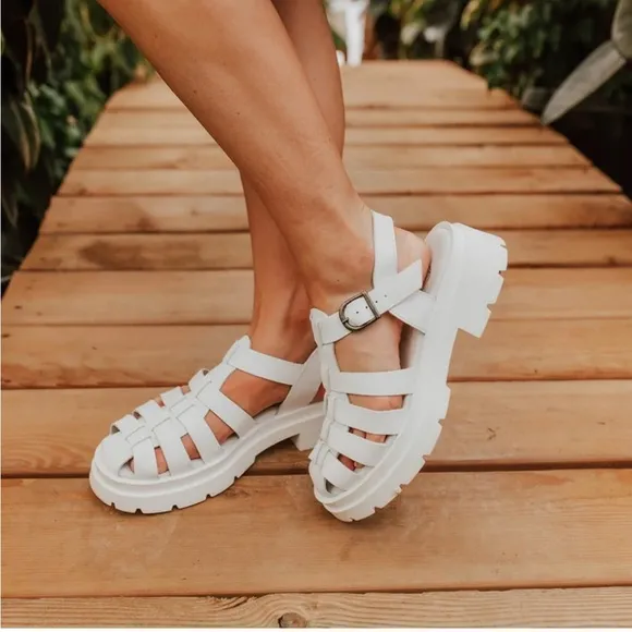 Free People Delaney Fisherman Platform Leather Buckle Sandal White 38 7.5 / 8