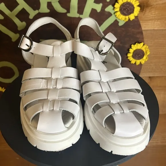 Free People Delaney Fisherman Platform Leather Buckle Sandal White 38 7.5 / 8